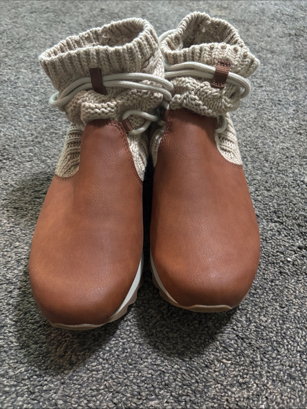Merrell women’s  Brown Boot with Cream Knit Cuff